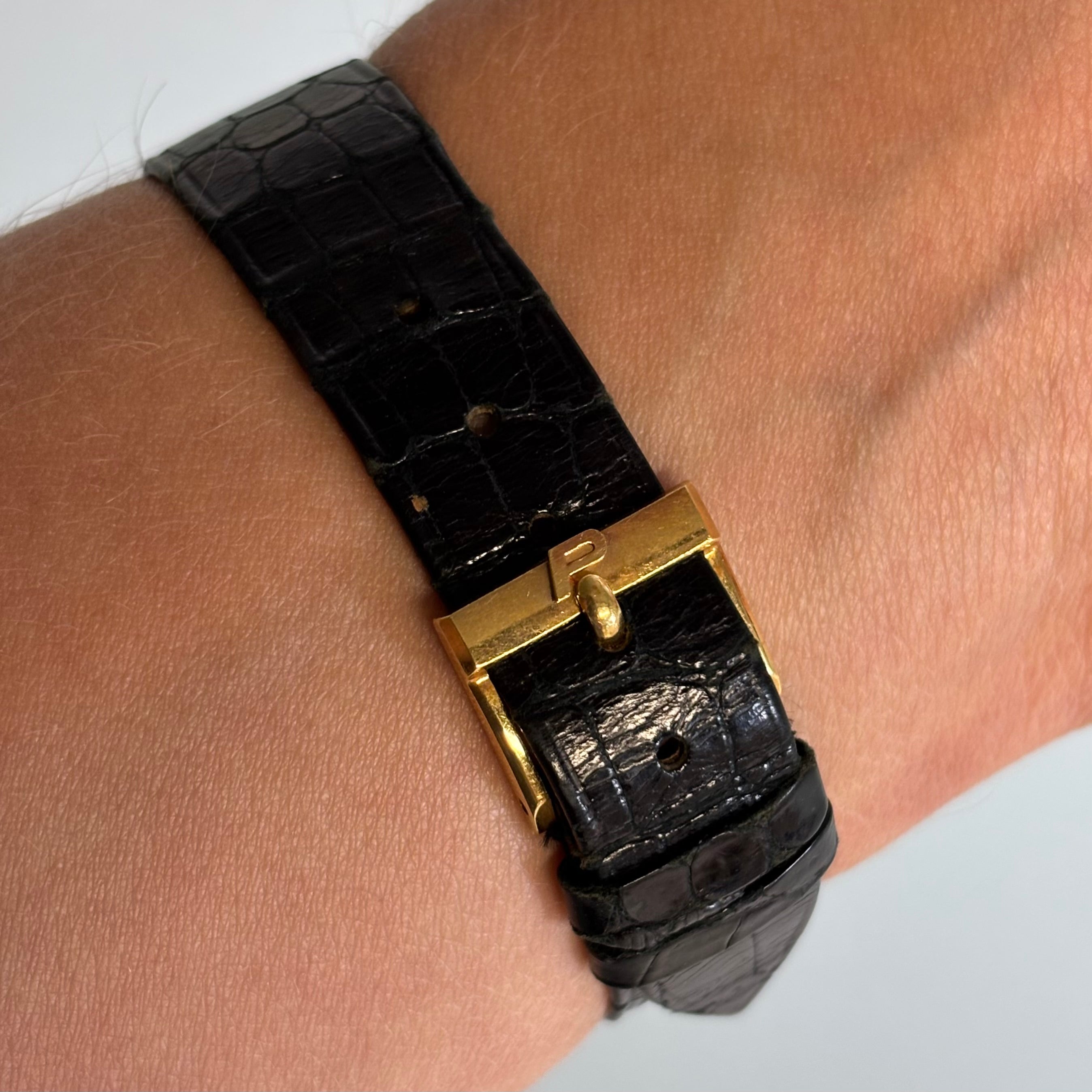 Piaget 18k Coral & Onyx