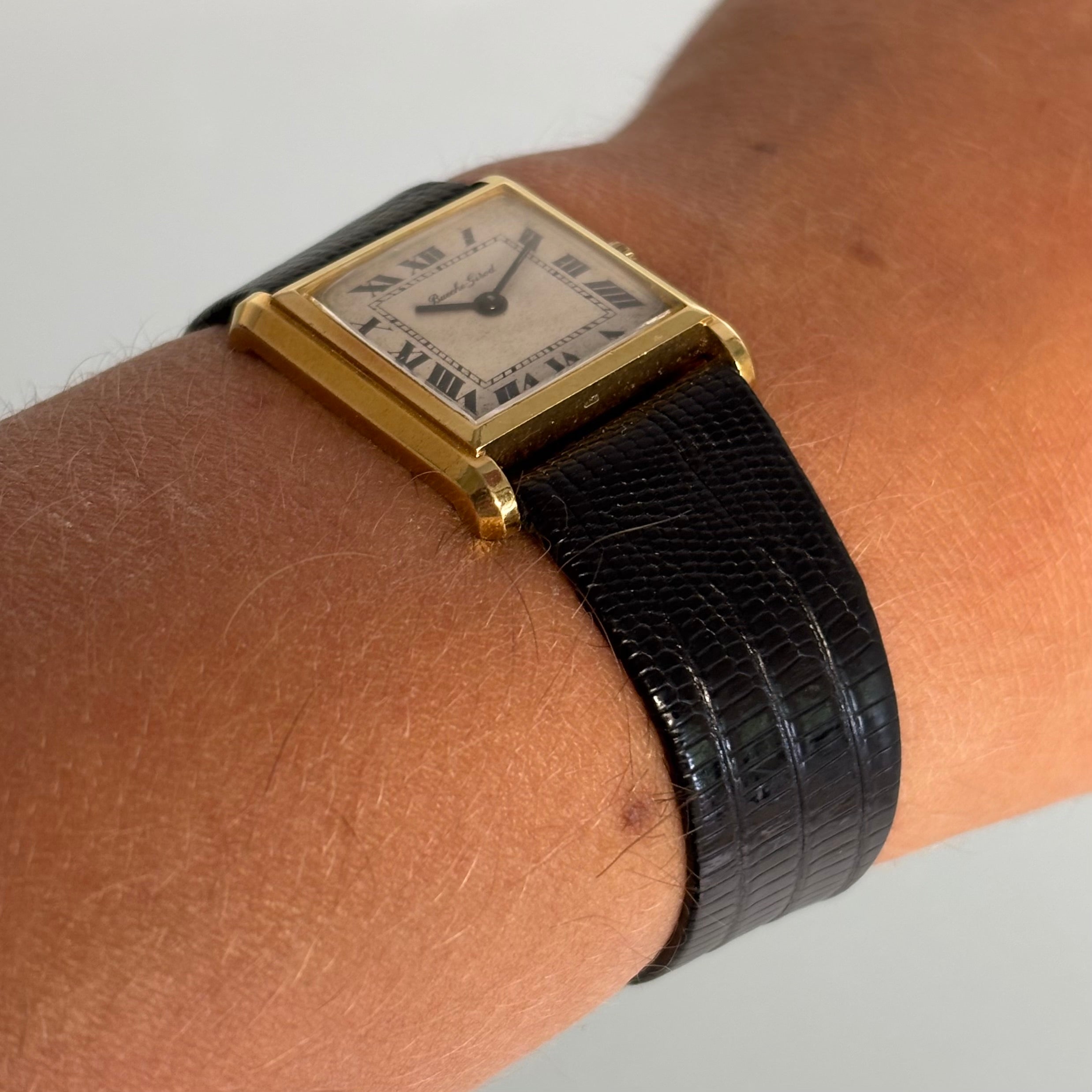 Bueche Girod 18k Tank Normale
