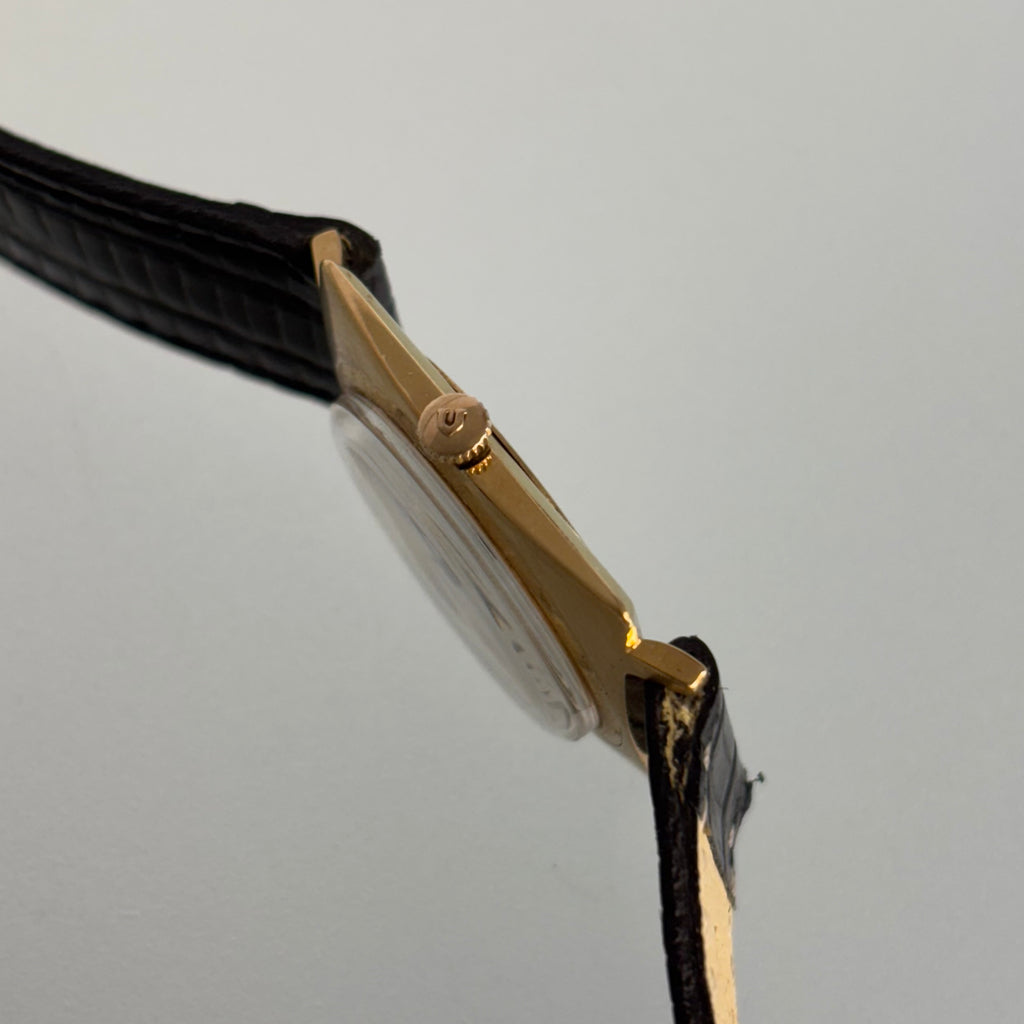 Universal Genève 18k Cartier signed