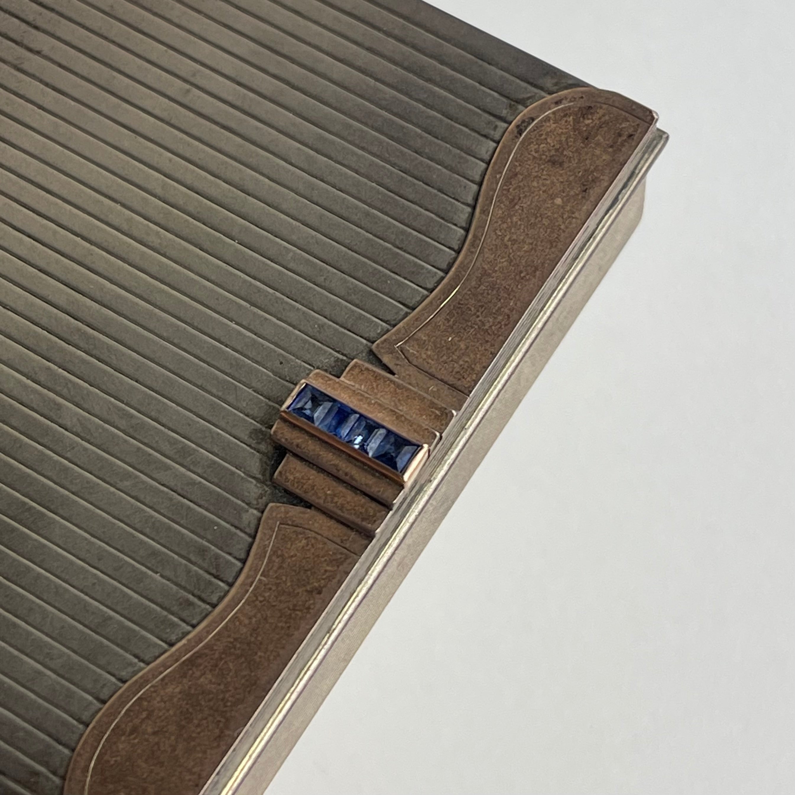 Big Cartier pill box