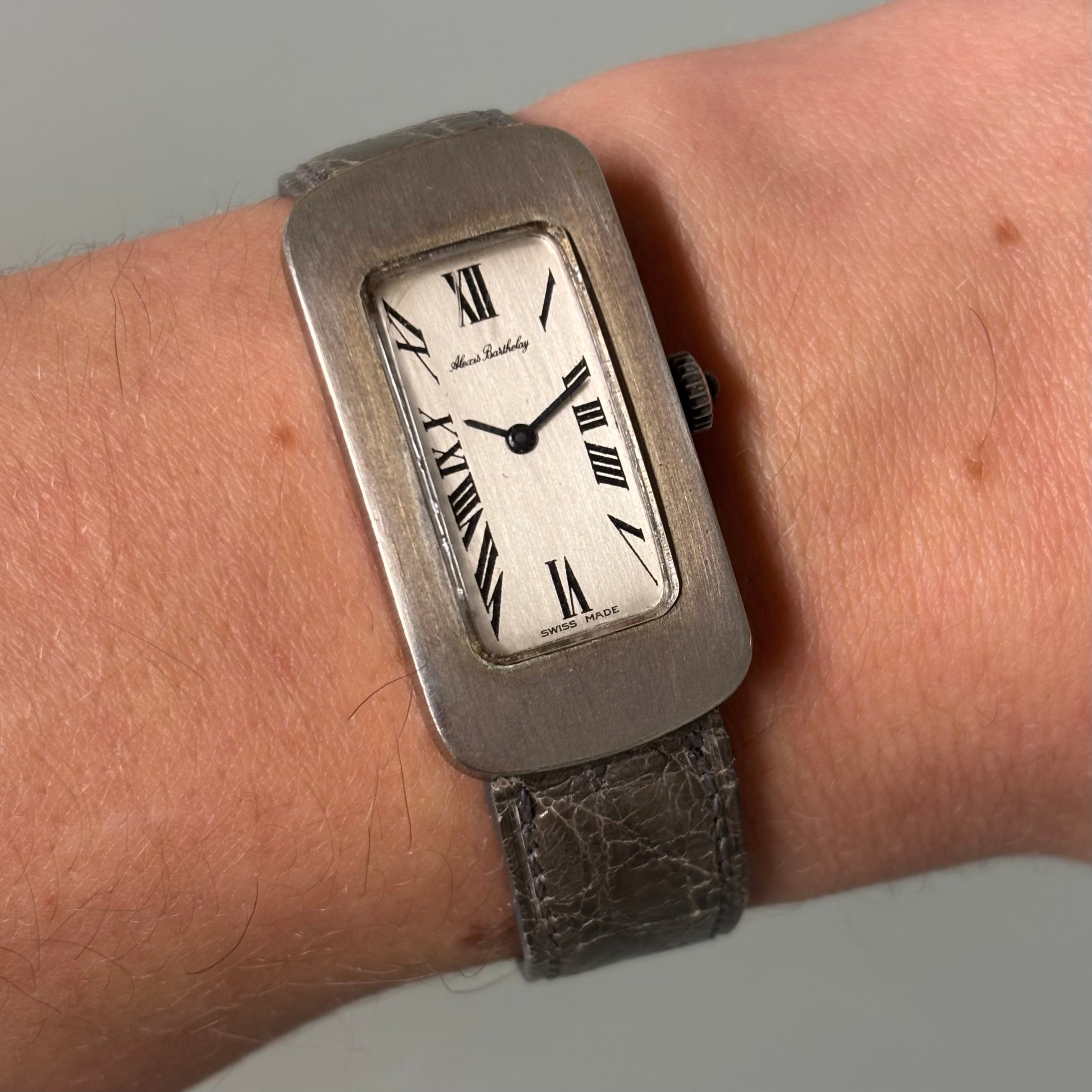 Alexis Barthelay Tank XL – Oversized Silver Case with Grey Strap