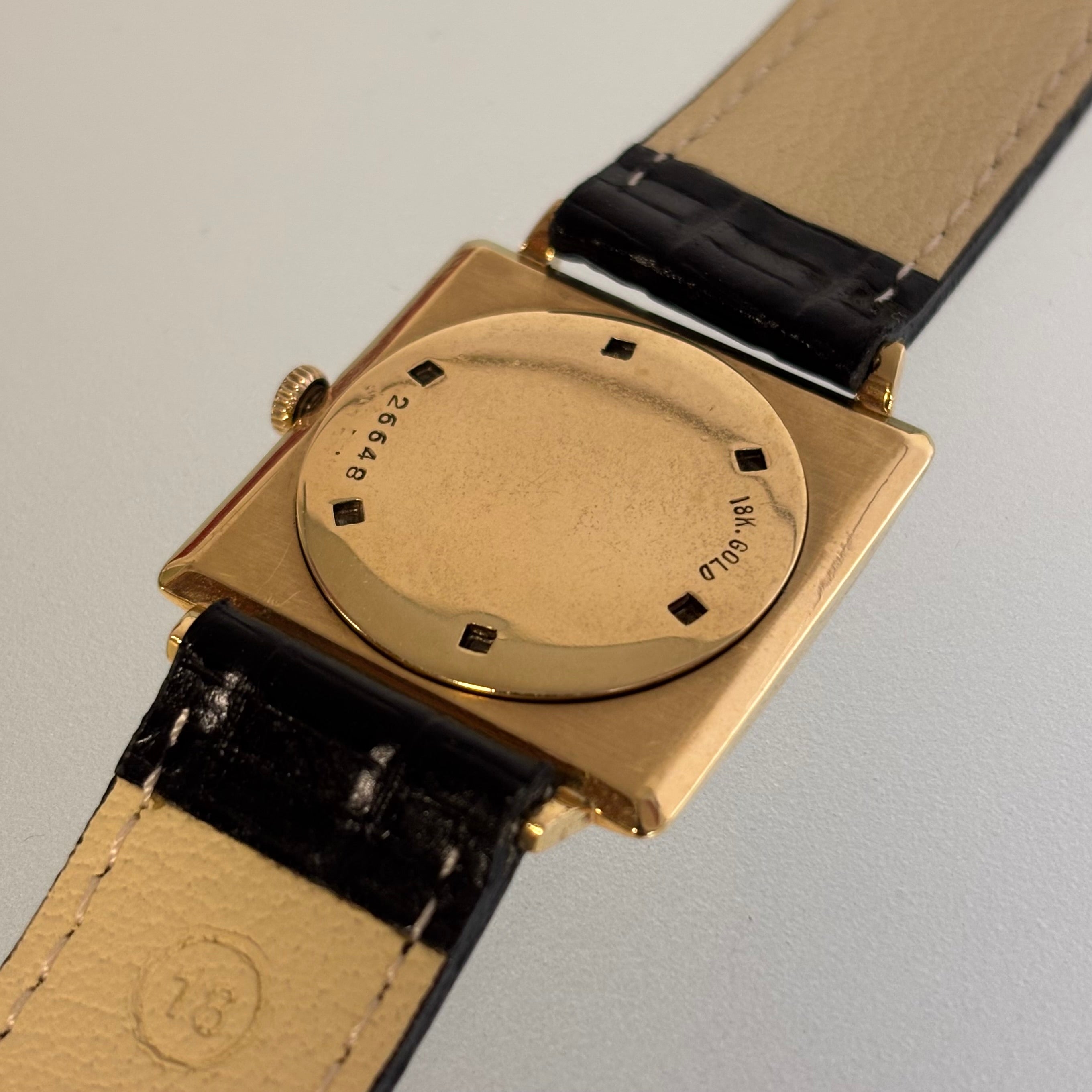 Universal Genève 18k Cartier signed