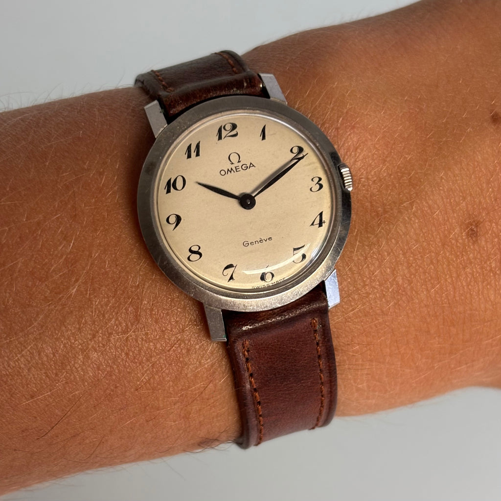 Omega Genève Breguet dial