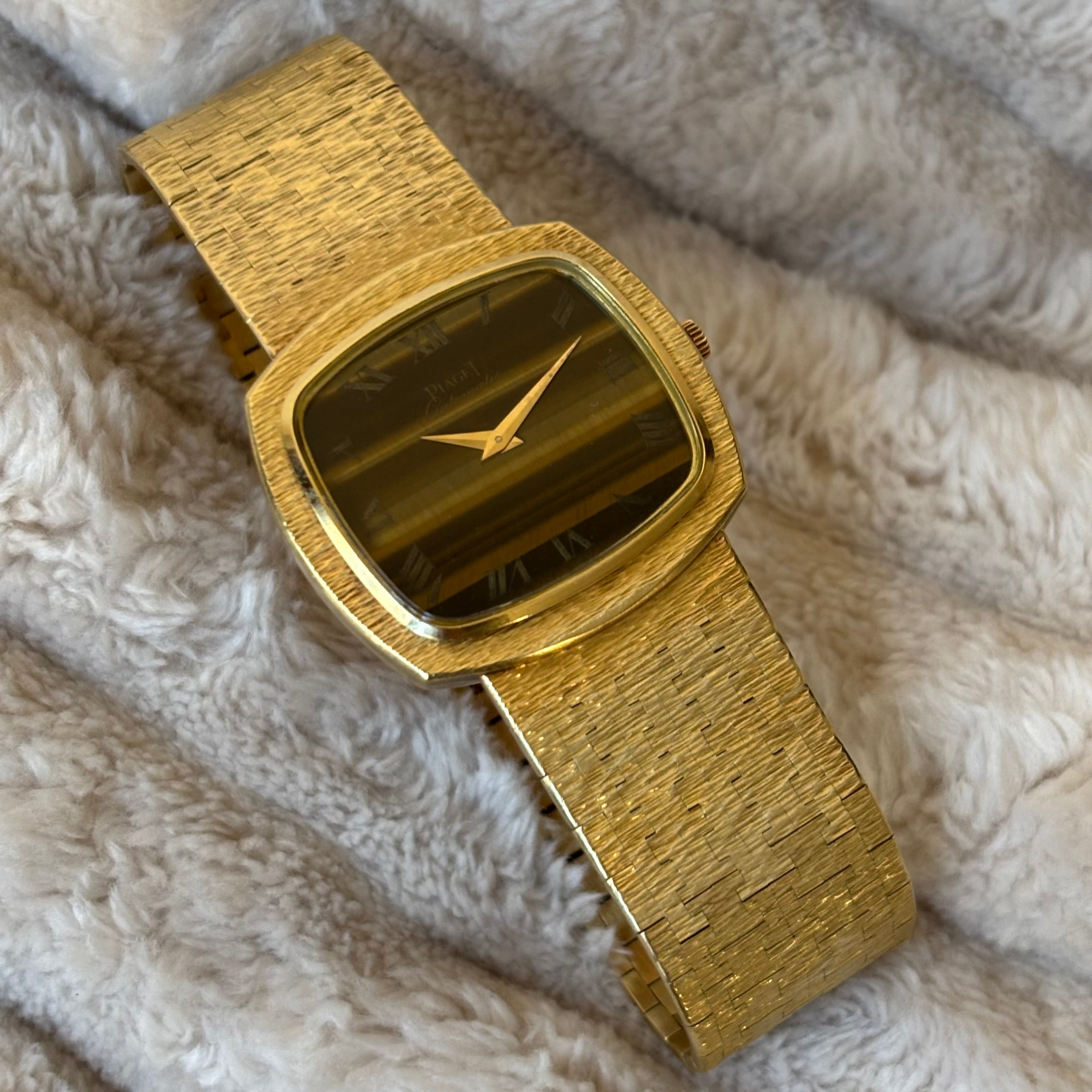 Piaget Tiger Eye Dial 18K Gold Jumbo Vintage Watch