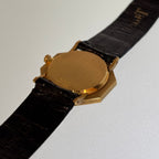 Piaget Coral & Onyx Wristwatch – 18K Yellow Gold, Original Strap