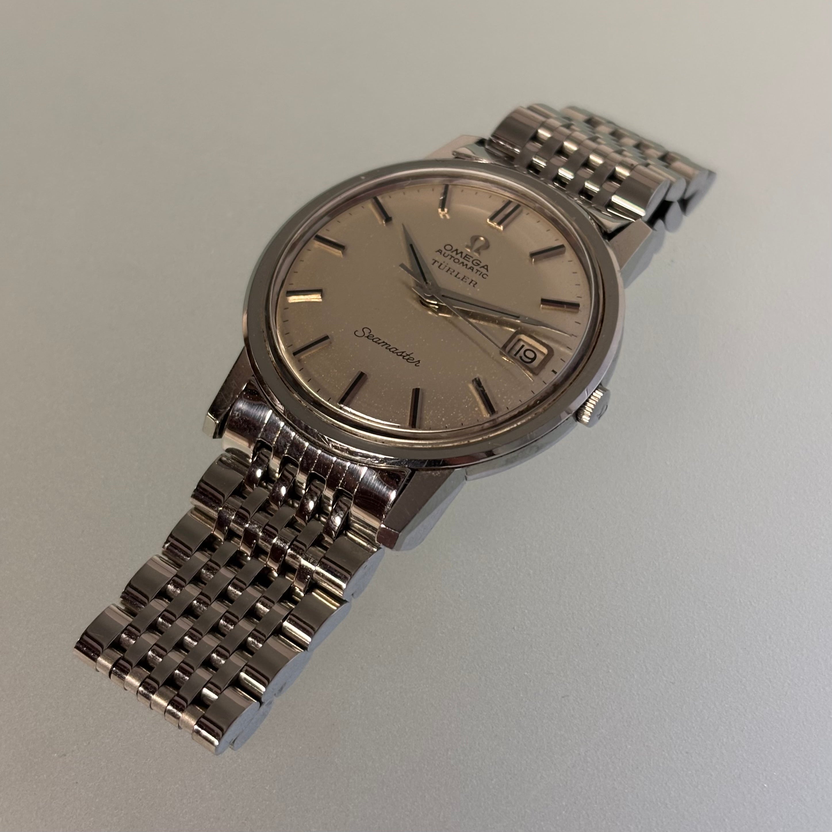 Omega Seamaster Türler with bracelet