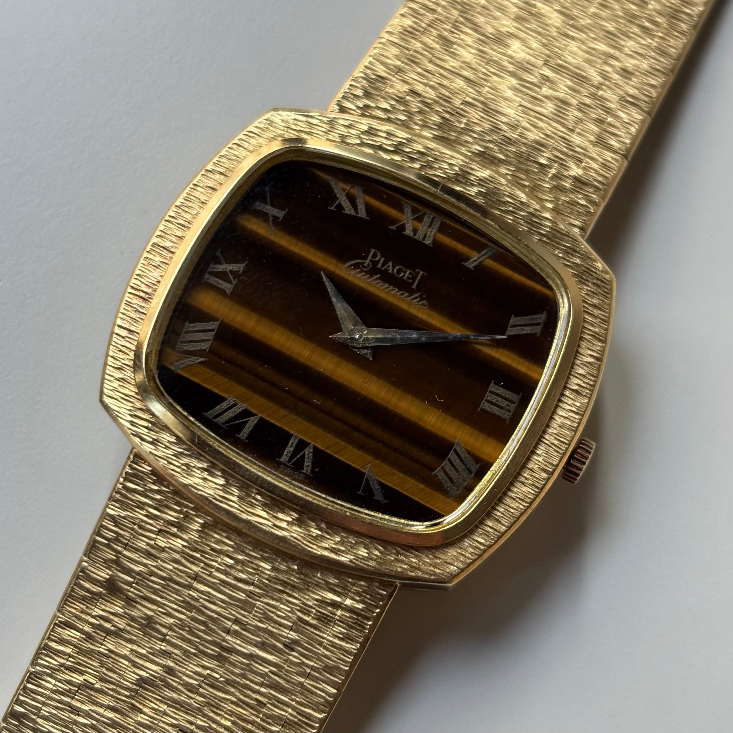 Piaget Tiger Eye Dial 18K Gold Jumbo Vintage Watch