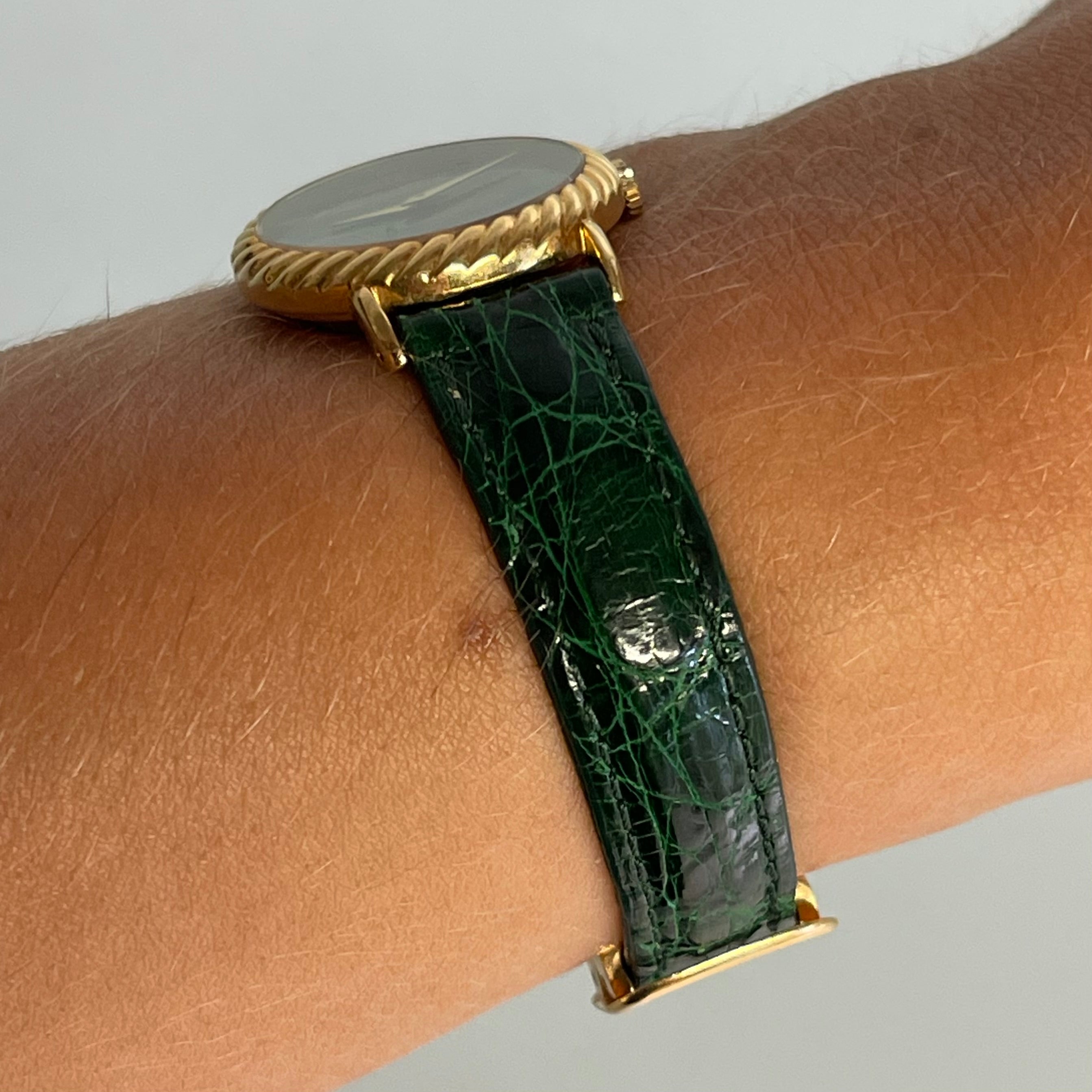 Beaume & Mercier 18k malachite with rare clasp