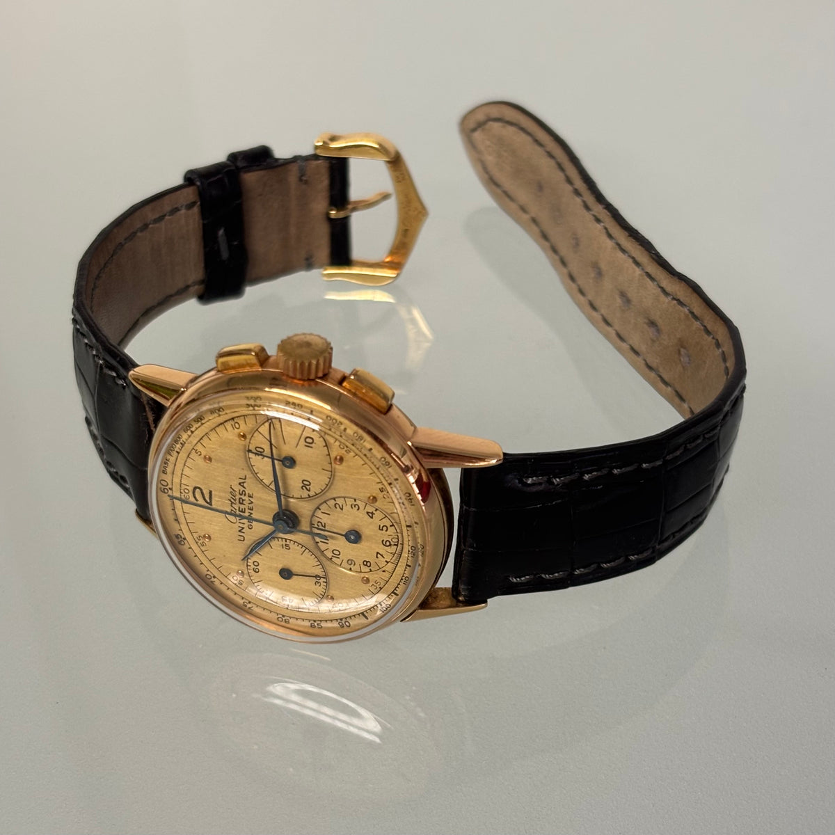 Cartier Universal Genève 18k Rose Gold Compax