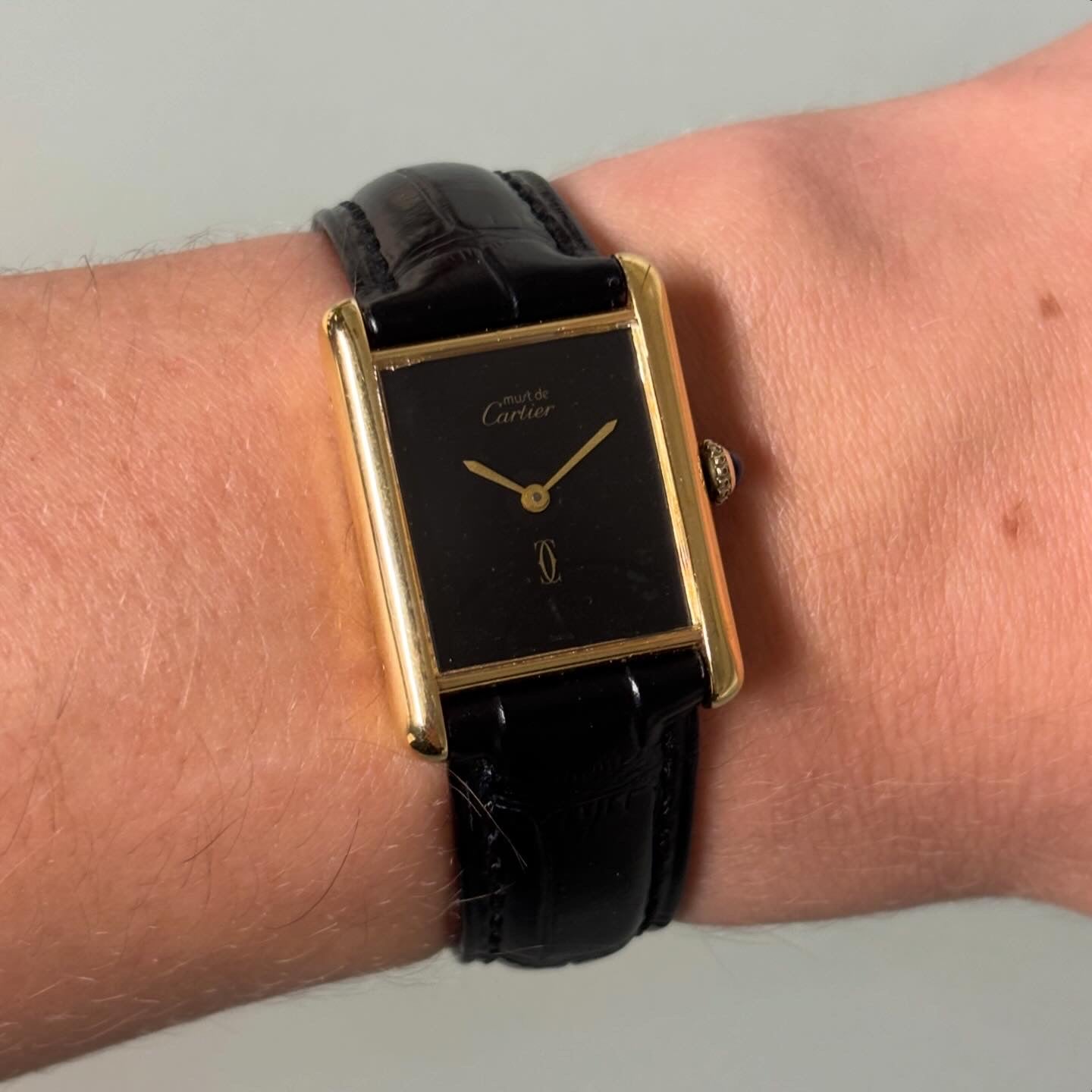 Cartier Tank GM black dial with original buckle