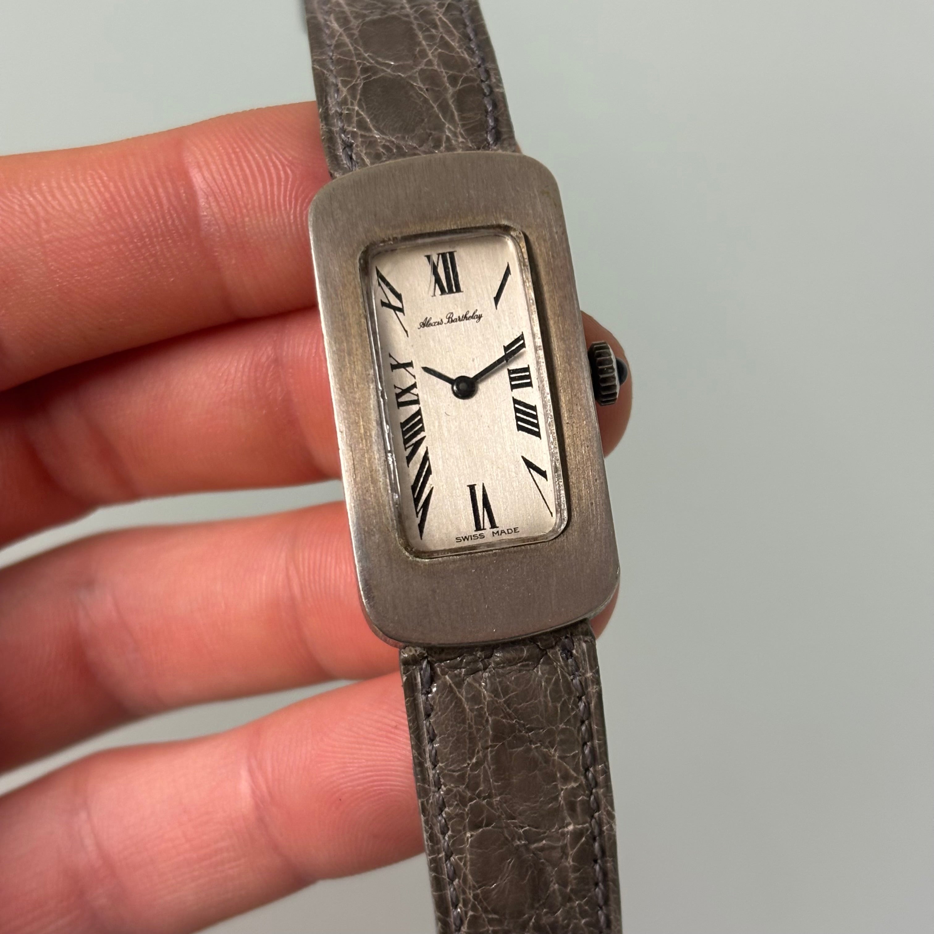 Alexis Barthelay Tank XL – Oversized Silver Case with Grey Strap