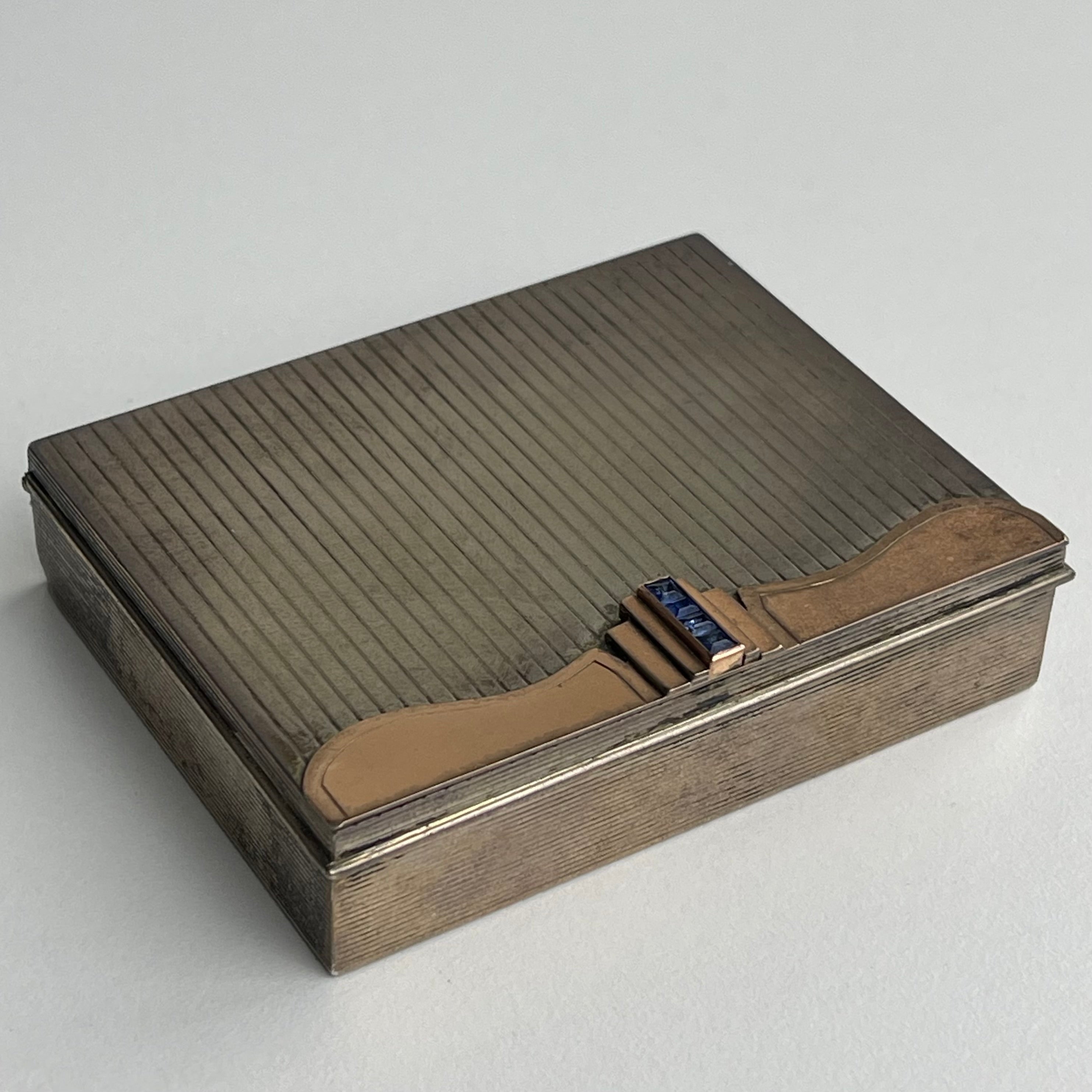 Big Cartier pill box