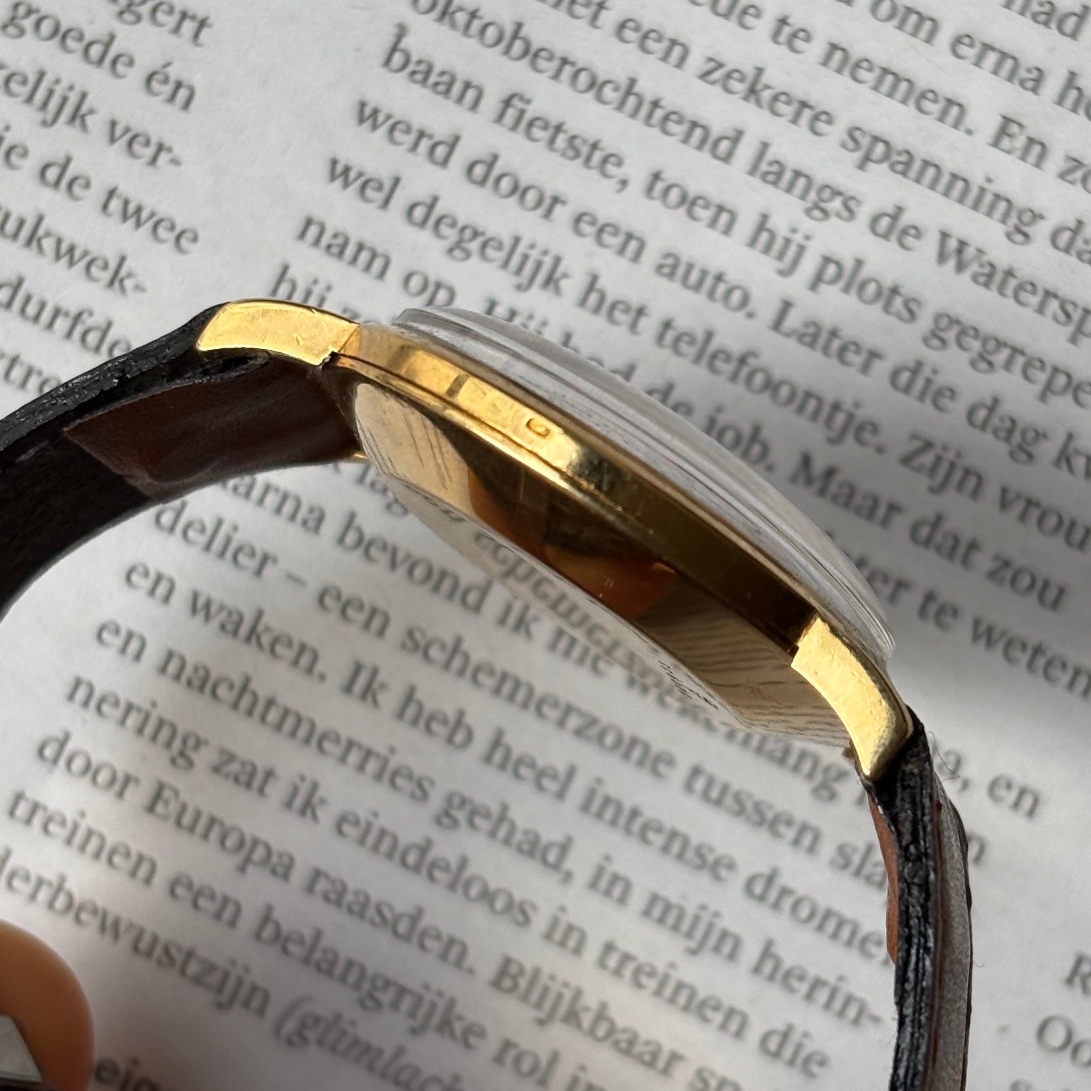 Cartier EWC Wristwatch – 18K Yellow Gold, 1940s Vintage