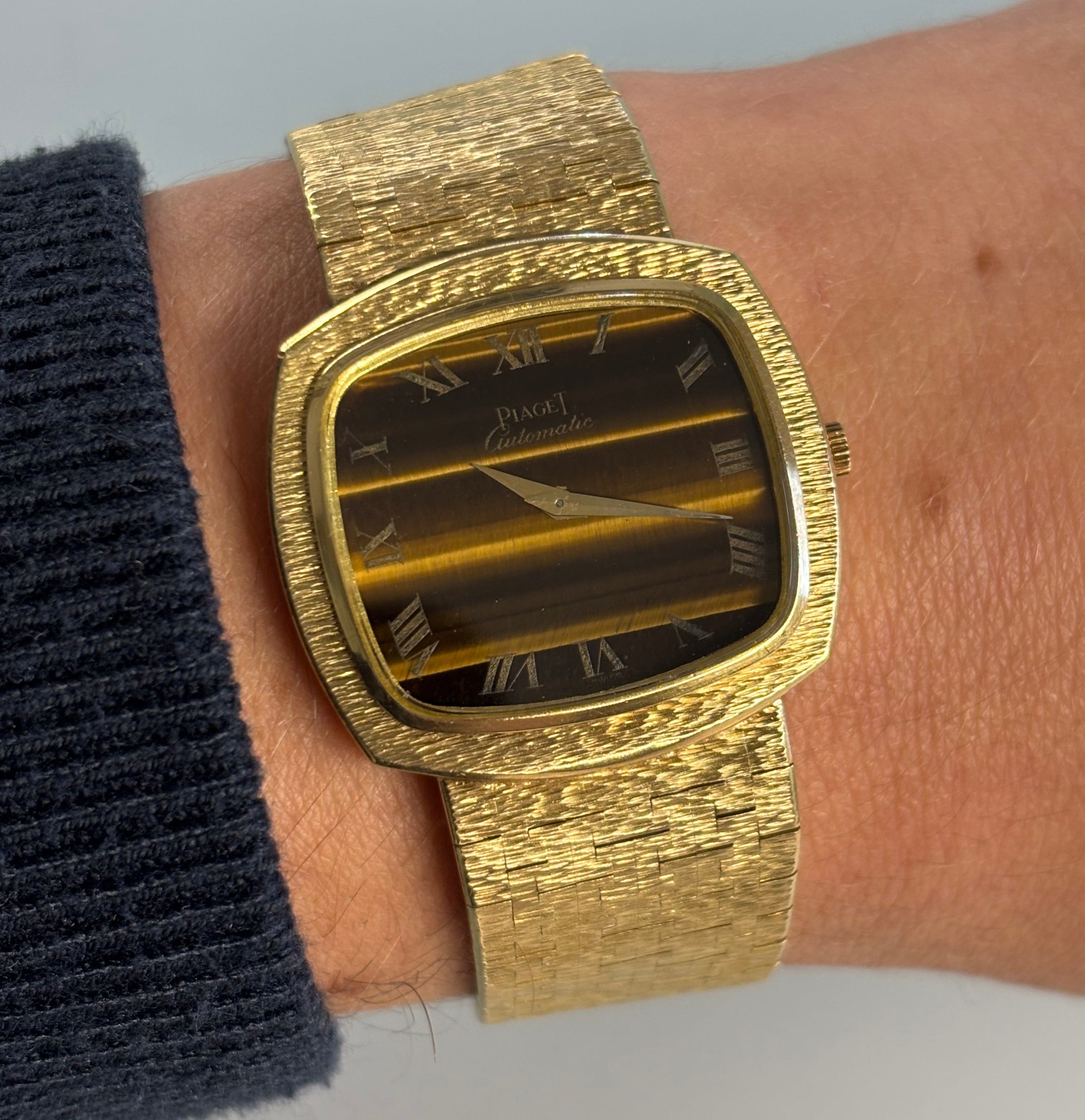 Piaget Tiger Eye Dial 18K Gold Jumbo Vintage Watch
